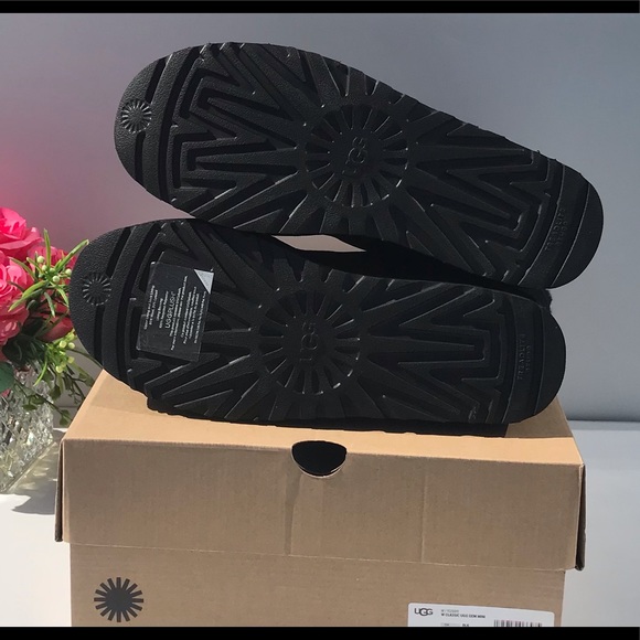 UGG Classic UGG Gem Mini Boots - Picture 9 of 9